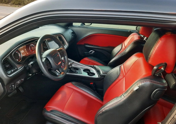 Dodge Challenger cena 135000 przebieg: 25993, rok produkcji 2019 z Jedlicze małe 742